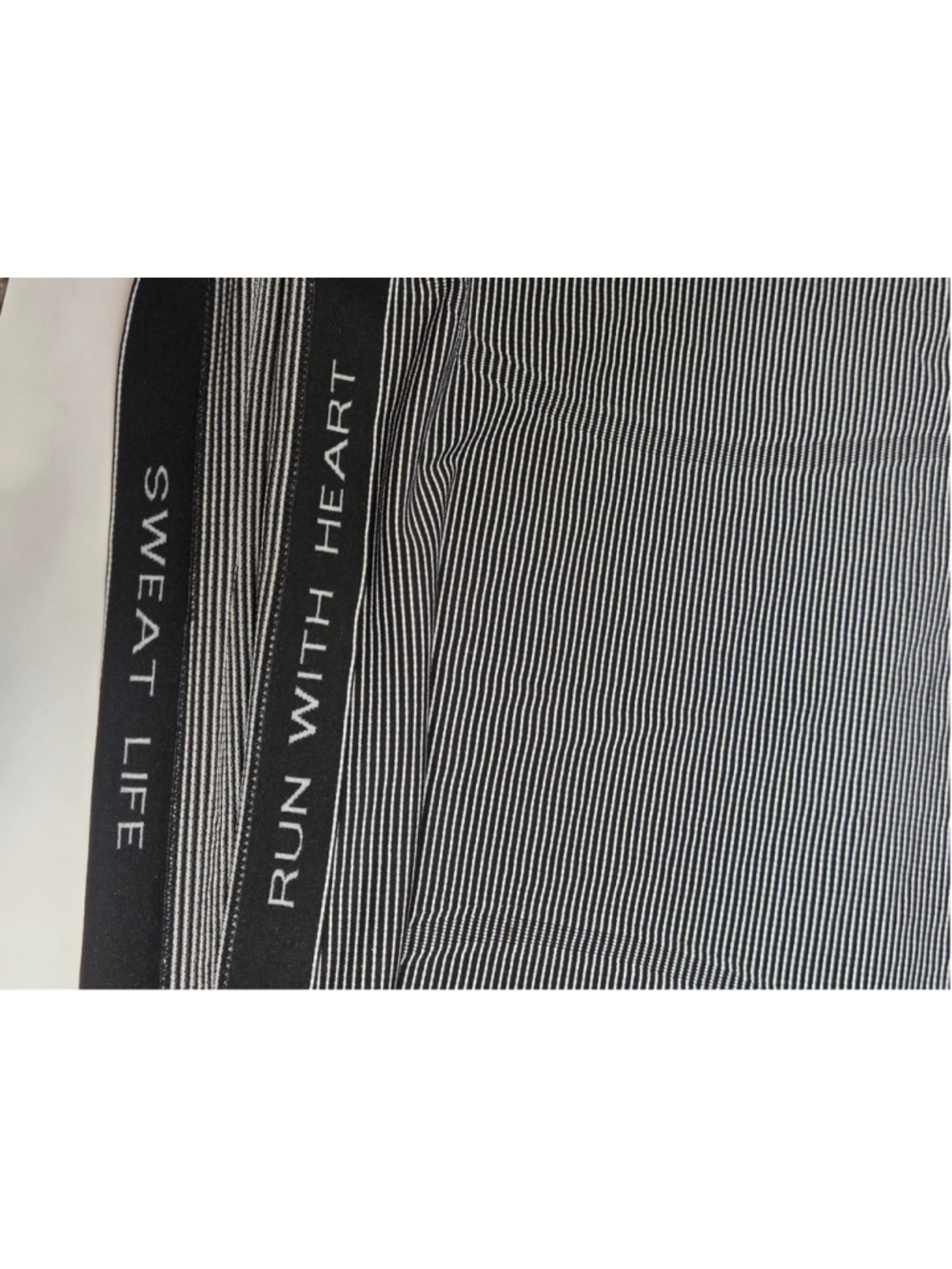 Lululemon Swiftly Tech Racerback Tank Top Women's Size 12 Black White Striped - Picture 5 of 8
